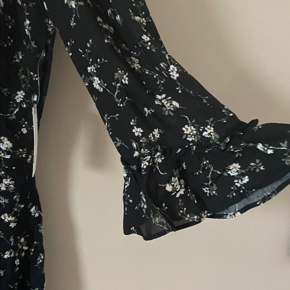 Reformation Doutzen Floral Ruffle Trim Mini Dress Size 12 - Picture 8 of 13